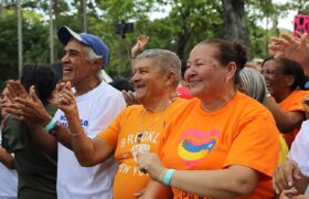 Crean Fondo Nacional de los Sueños Dorados para otorgar financiamiento a los abuelos