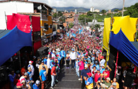Candidato Maduro: La Revolución Bolivariana es una fuerza política que gana elecciones con el pueblo