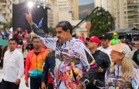 Presidente Maduro inauguró la Plaza de la Juventud en Caracas