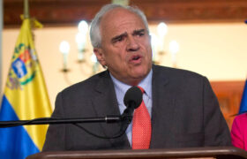 Ernesto Samper asegura que el sistema electoral venezolano es uno de los más blindados de América Latina