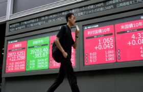 El índice japonés Nikkei se desploma en más de un 13% por primera vez desde el ‘lunes negro’ de 1987