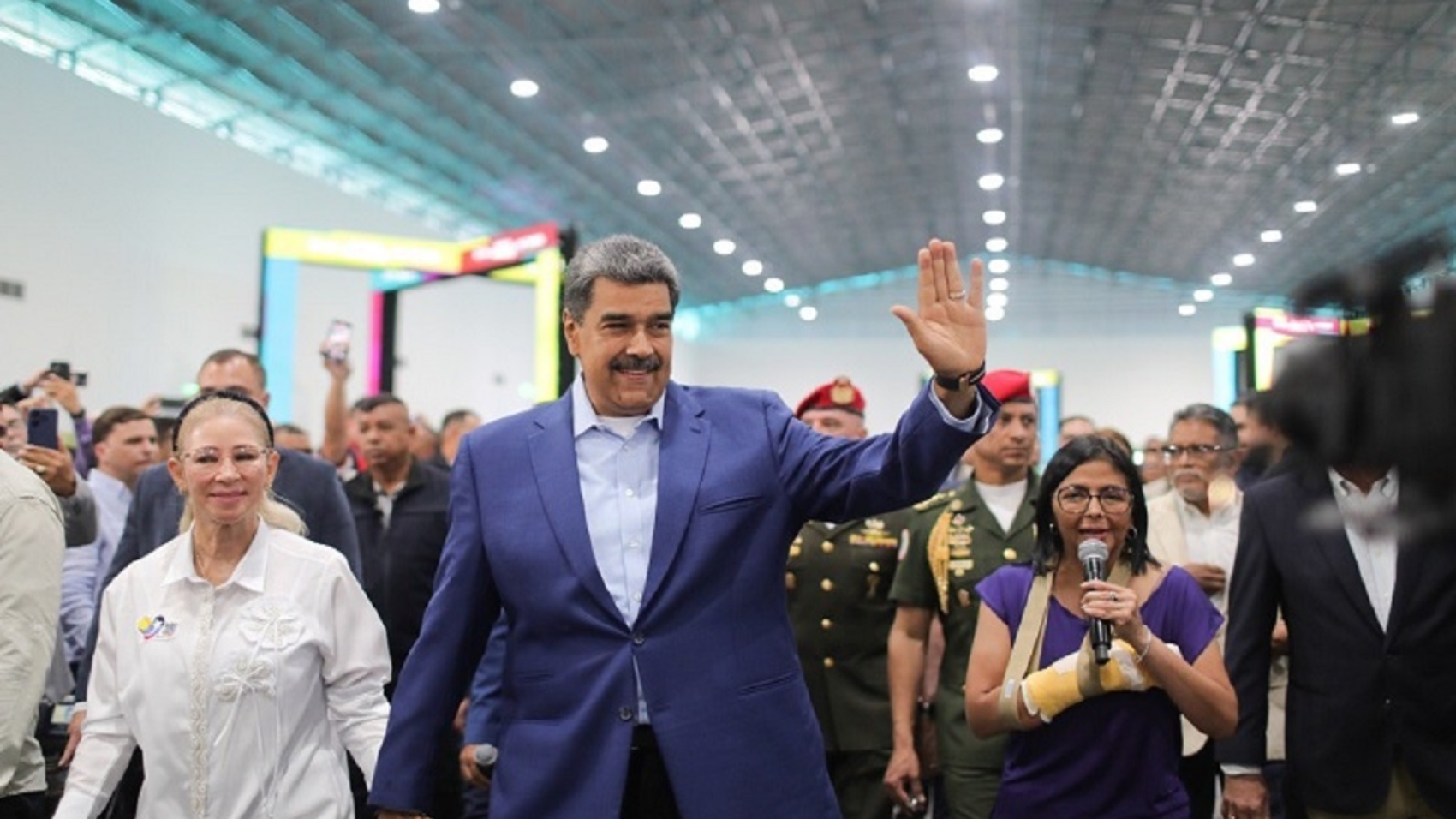 MADURO-EMPRESARIOS