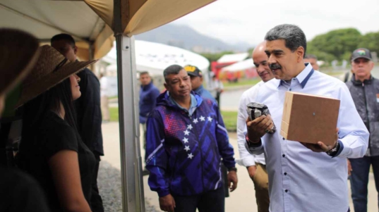 Maduro-III-Encuentro-cafe