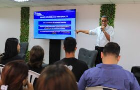 Juventud emprendedora conoce alcance de la Propiedad Intelectual para proteger innovaciones y creaciones