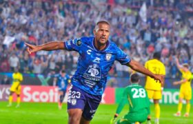 Salomón Rondón se coronó campeón como líder goleador y MVP de Concachampions