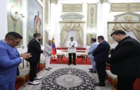 Presidente Maduro: Venezuela debe ser el centro espiritual del mundo que nace