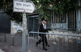 Genocidio continúa: Israel comienza a reclutar judíos ultraortodoxos