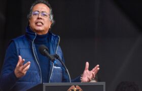«No es un gobierno extranjero el que debe decidir en Venezuela»: Petro carea a María Corina Machado