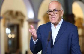 Rodríguez llama al Ministerio Público a actuar en contra de los jefes de la ultraderecha