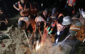 Decenas de muertos y heridos tras un ataque israelí contra un campo de refugiados en Jan Yunis