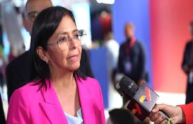 Delcy Rodríguez: Inversiones en occidente pueden ser víctimas de robo y sanciones
