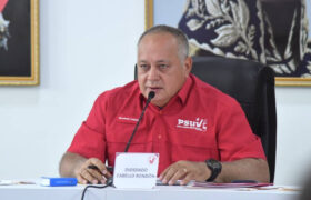 Diosdado Cabello: Gobierno Nacional permite que la banca trabaje con estabilidad