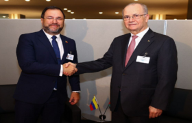 Canciller Gil sostuvo fructífero encuentro con su homólogo del Estado de Palestina