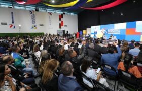 Presidente Maduro al canciller de Colombia: No me verán declarando sobre sus asuntos internos