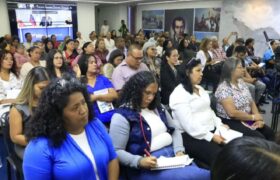 Movimiento de maestros respalda políticas educativas venezolanas