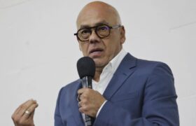 Jorge Rodríguez propone la ruptura de todas las relaciones entre Venezuela y España