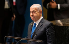 Netanyahu amenazó en la ONU con ampliar su guerra genocida