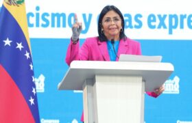 Delcy Rodríguez: EEUU invirtió más de mil millones de dólares para derrocar al Gobierno venezolano