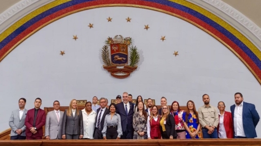 Asamblea-Nacional-instala-nuevos-grupos-de-amistad-parlamentaria (1)