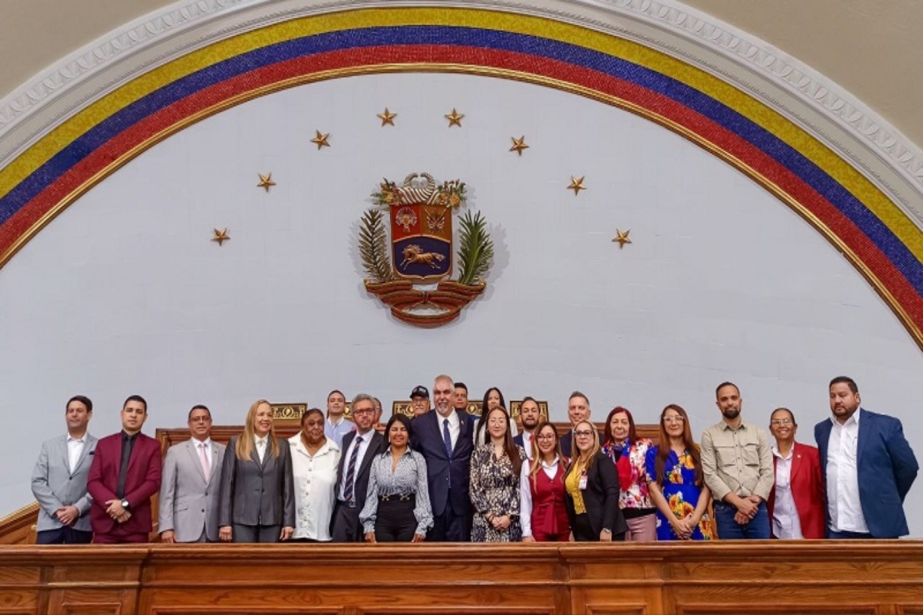 Asamblea-Nacional-instala-nuevos-grupos-de-amistad-parlamentaria (1)