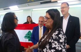 Venezuela da la bienvenida a compatriotas que regresan del Líbano y Siria