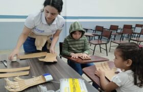 Semilleros Científicos de Falcón construyeron mano robótica con material de reciclaje