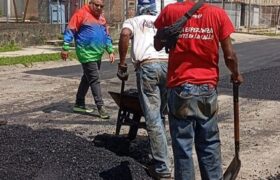 Avanza  50% aplicación de asfalto en vialidad del sector Cloris en Guarenas