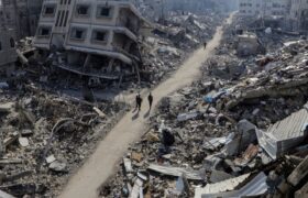 ONU: Oficina de DDHH exige frenar bombardeos a refugios en Gaza