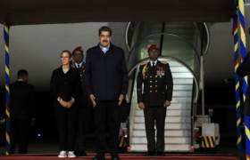 Presidente Maduro llegó a Venezuela luego de su participación en Los BRICS y su visita a Argelia