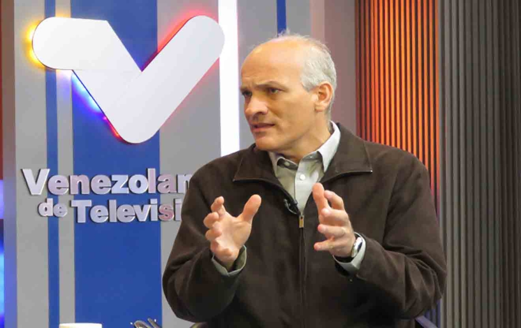 RICARDO MENENDEZ