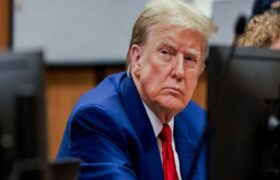 Trump impondrá aranceles del 100 % a países que no usen el dólar como referencia