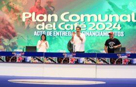 Presidente Maduro lideró la entrega de financiamientos al Plan Comunal del Café
