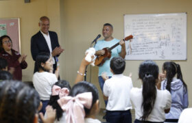Más del 90 % de las escuelas ya cumple su horario