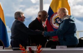 El Gobierno colombiano y ELN se reunirán el próximo 1 de noviembre en Caracas