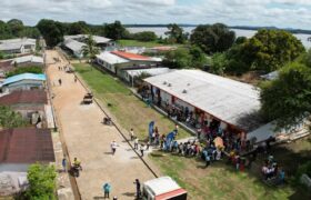 Inauguran centro de abastecimiento y farmacia en Isla de Ratón de Amazonas