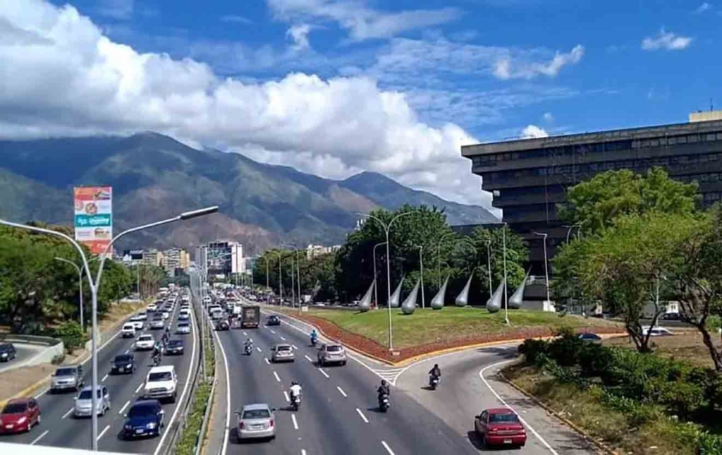 Autopista Gran Caqcique Guaicaipuro