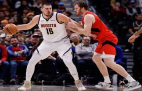 Nikola Jokic exhibe un descomunal inicio de temporada en la NBA
