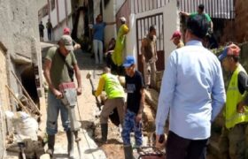 Sustituyen tuberías de aguas servidas y losas de concreto en Caricuao