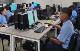 Bricomiles en Sucre entregan liceo rehabilitado a Cumanacoa