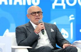 Jorge Rodríguez anunció creación de la Red Parlamentaria Mundial Antifascista