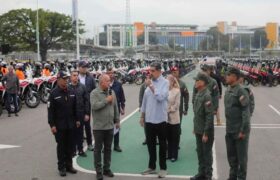 Presidente Maduro entrega equipos para fortalecer a la PNB, GNB, Bomberos y Protección Civil