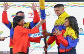 Abanderados atletas que representarán a Venezuela en los Juegos Panamericanos de Sordos