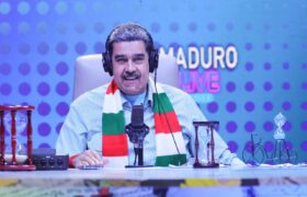 Presidente Maduro ofrece conectar el teleférico del Waraira Repano con Macuto