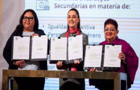 Sheinbaum rubrica decreto en beneficio de mujeres mexicanas