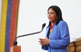 Vicepresidenta Rodríguez: 77.6 % del presupuesto 2025 está dirigido a la inversión social