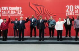 Destacan avances del ALBA-TCP a 20 años de su creación por Fidel y Chávez
