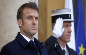 Presidente de Azerbaiyán: «Macron está convirtiendo a Francia en un Estado fallido»