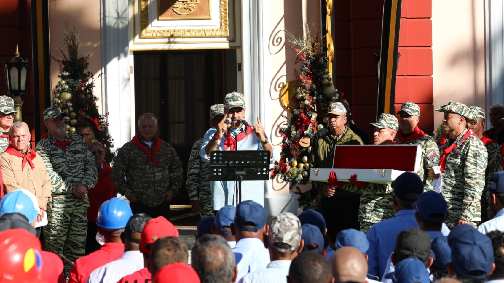 Maduro paz comunal