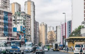 En Caracas: Demarcado en avenida San Martín refuerza seguridad vial