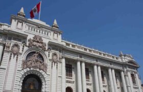 Denuncian una presunta red de prostitución en el Congreso de Perú